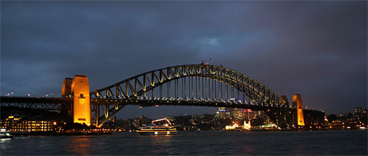 Harbour Bridge  bei Nacht