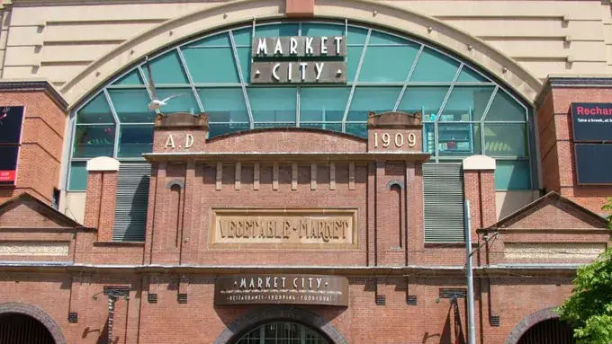 Market City von aussen